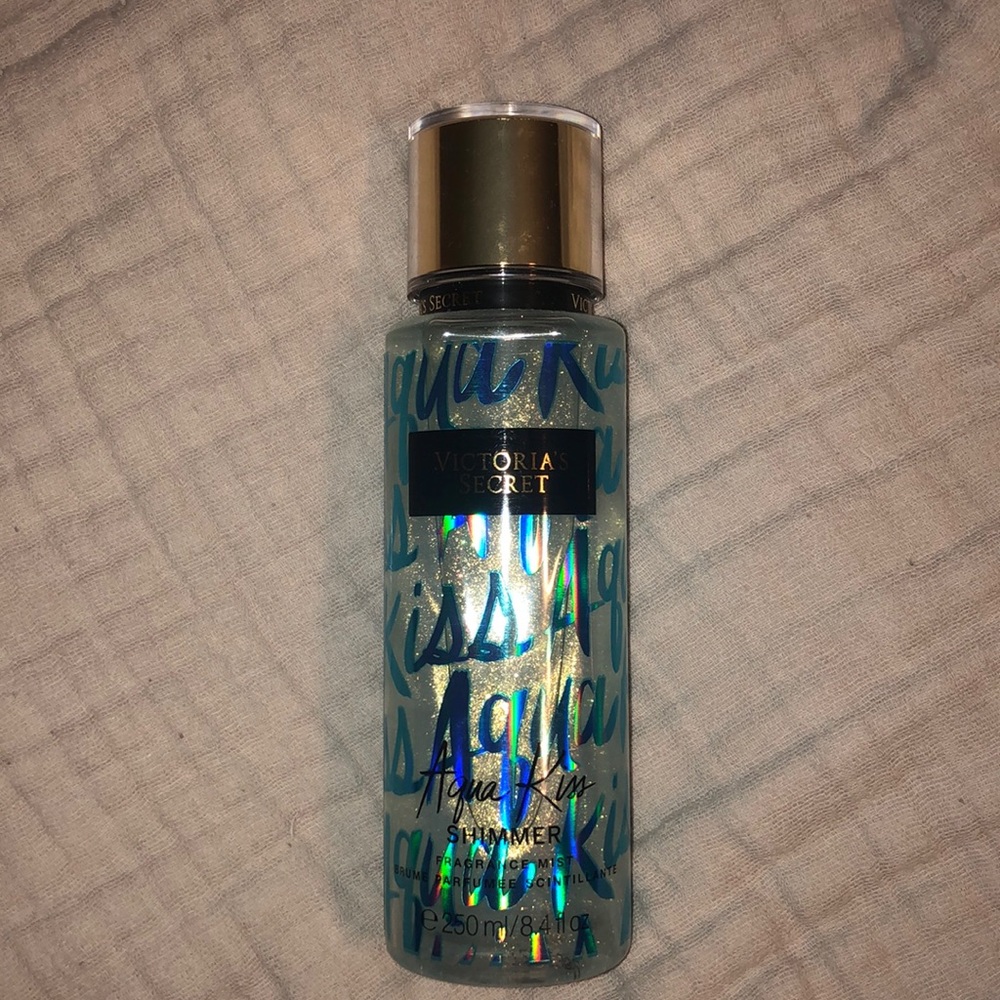 VS Aqua kiss shimmer mist